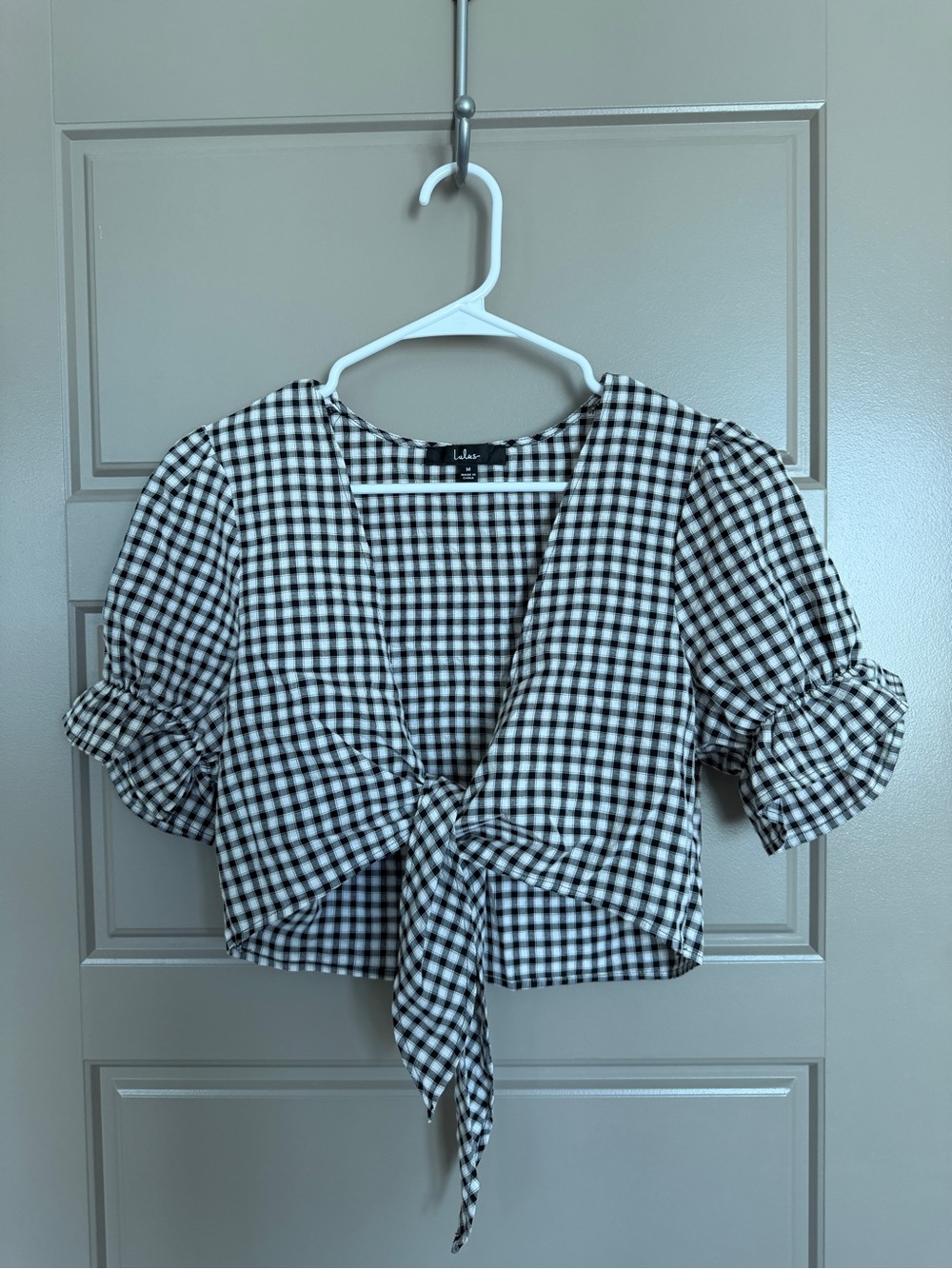 Lulu's Black & White Gingham Tie-Front Crop Top with Puff Sleeves
